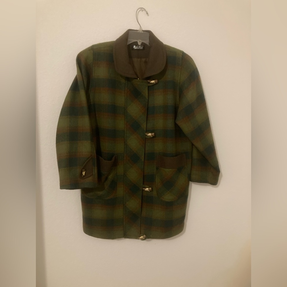 Women’s Elegant Plaid Green and Brown Toggle Coat. Sz-See Measurements